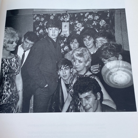 Paul McCartney's brother - Mike Mac’s White and Blacks, plus one color - Picture 3 of 4